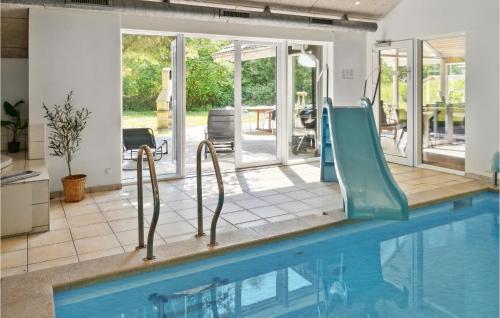 Peldbaseins, Lovely Home In Dannemare With Sauna in Dannemare
