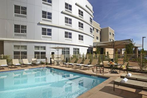 Courtyard by Marriott Sunnyvale Mountain View