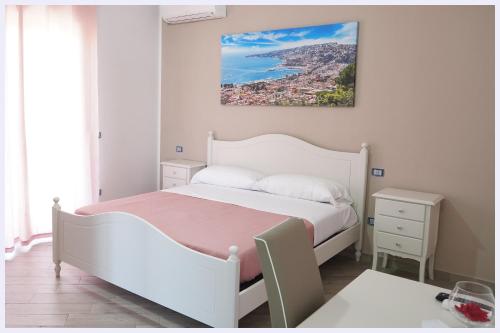 1 queen bed, 1 twin bed