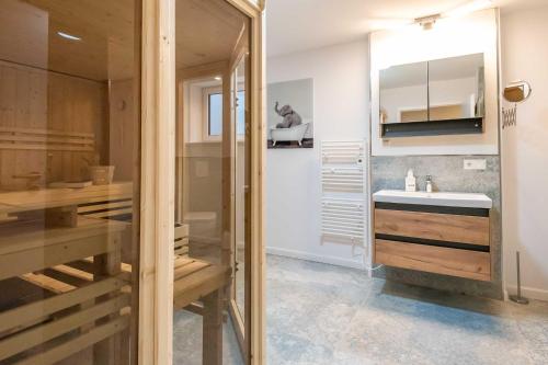 Holiday Home image 6