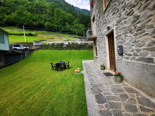 APPARTAMENTO S.ANNA IN VALMALENCO in Torre di Santa Maria