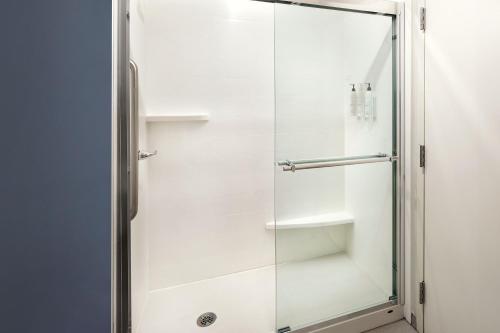 Fairfield by Marriott Inn & Suites Jacksonville - 화장실