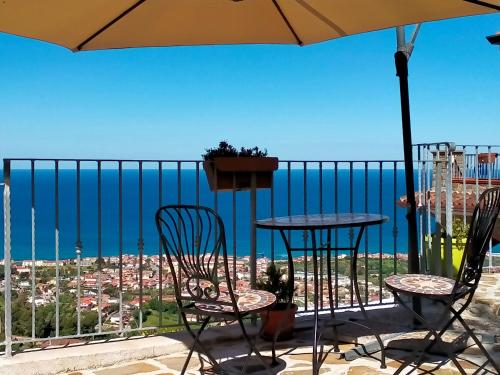Casa Iris, Castellabate