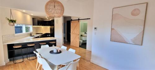 Live - Play - Stay - East Geelong, Geelong (zdjęcie 8)