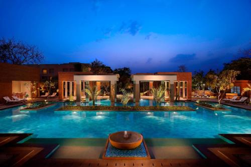 プール, ITC Mughal, a Luxury Collection Resort & Spa, Agra in アーグラ