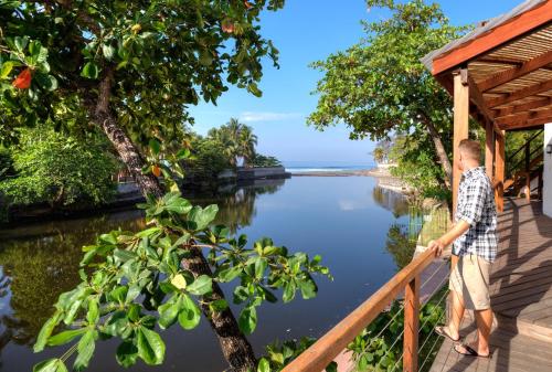 Boca Olas Resort Villas