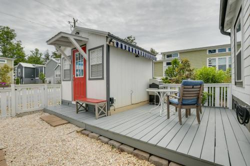 Chic Flat Rock Tiny Home with Community Pool Access!