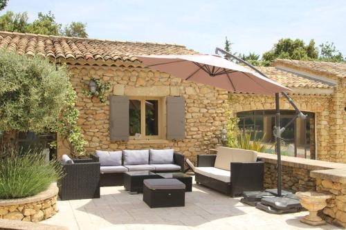 Maison Provençale avec piscine , 4 pers