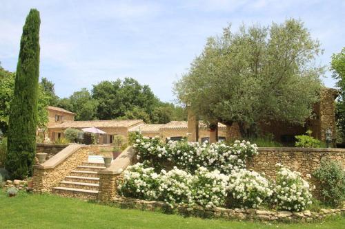 Maison Provençale avec piscine , 4 pers
