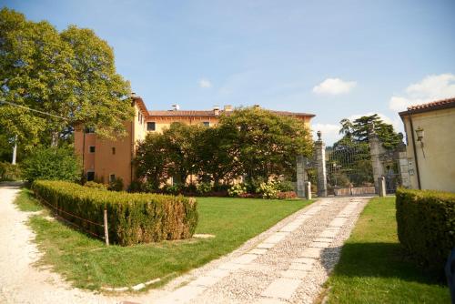 Torre di Terzolan With Pool, Jacuzzi And Golf Putt