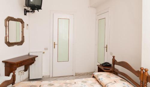 1 twin bed