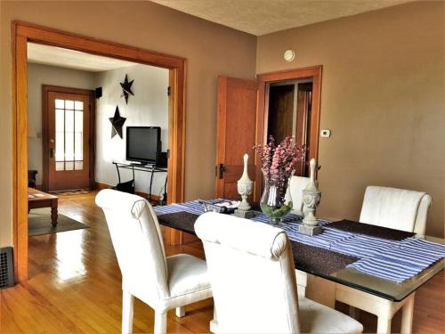 設施, Home near Zoo/College World Series/Downtown in 南