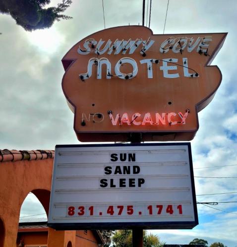 Sunny Cove Motel