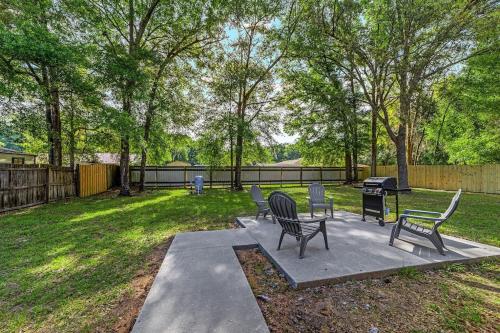 THE GOLDEN PONY-Newly Renovated, 8min to WEC, Pet Friendly in Ocala, USA