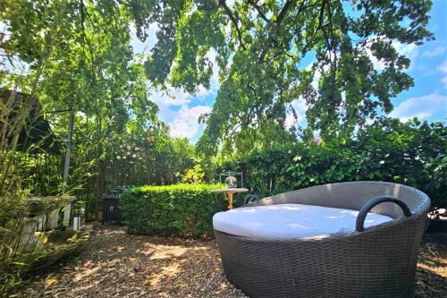 Historical Luxury Homes - Stadtvilla mit Jacuzzi und Garten