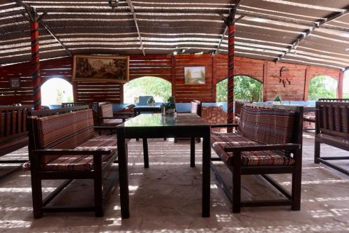 ห้องอาหาร, Bedouins Inn Village in อควาบา