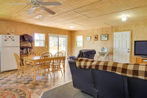 Pet-Friendly Cook Vacation Rental on Battle Lake! in Orr (MN)