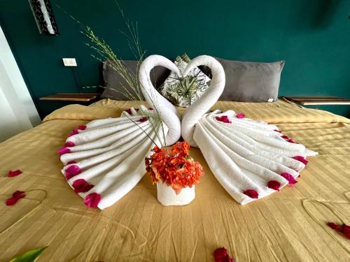 Tropical chic studio and villa