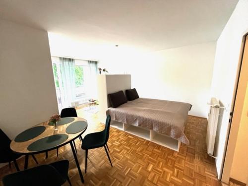 Ganze Ferienwohnung in Top Lage mit Loggia, Pension in Klagenfurt bei Maria Rain