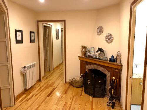 Maison Biscuit. Apartament a la plaça de la vila (Maison Biscuit. Apartament a la placa de la vila) in Camprodon