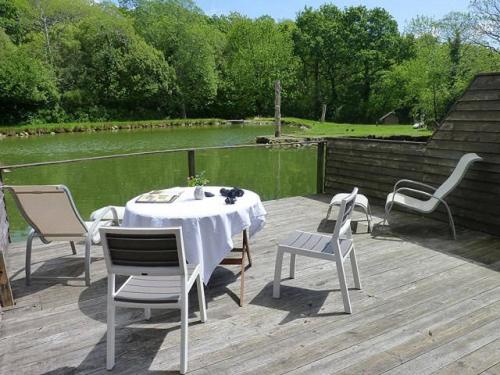La Suite du Pêcheur, balnéo et terrasse privative. Entre terre et mer chambre d'hôte Viny