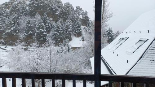Belle maison de montagne vue sur Aneto in Vilamos