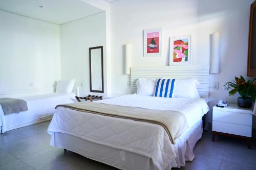 1 double bed, 1 twin bed