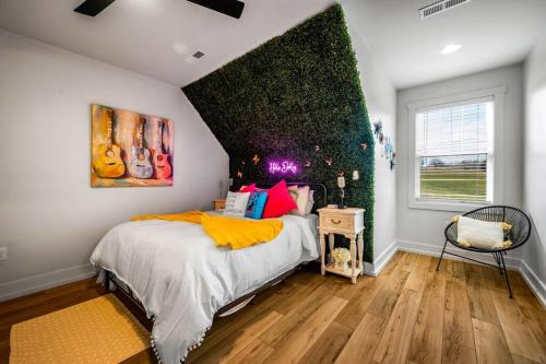 *Dog Friendly*Modern home-Minutes to Dollywood, Gatlinburg, Smoky Mountains & Pigeon Forge!