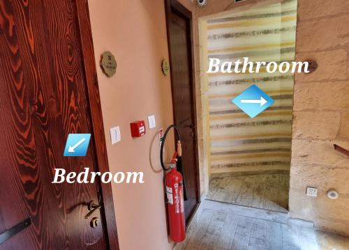 Camera doppia, bagno esterno, balcone