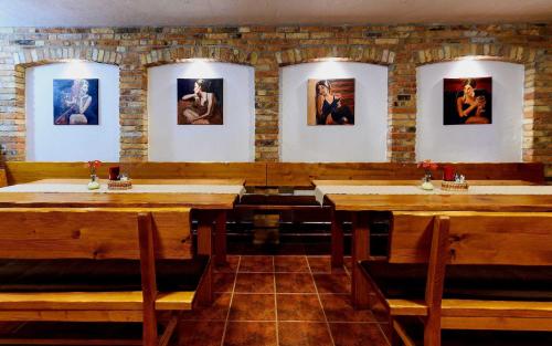 Exterior view, Penzion U TRI RUZI - Adults Only in Vrbice