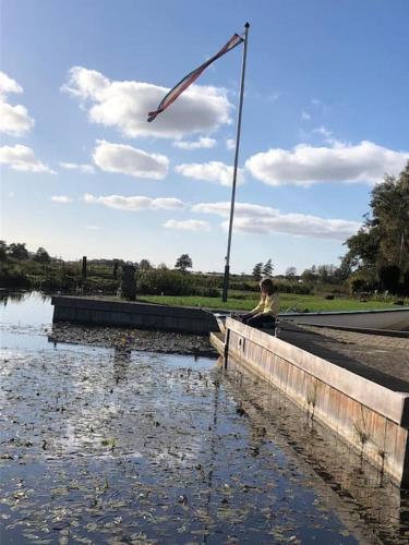  Luxe vakantie vila aan het water, nabij giethoorn in Blokzijl