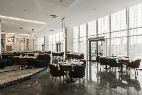 Restaurant, Gewan White Beach Resort-New Alamein in Marsa Matruh