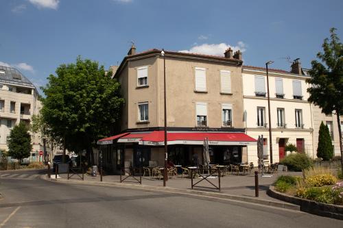 Flex Check in - 4 ppl - Free Parking - AC - Wifi - Metro 7 et 14 a 6 min in Le Kremlin Bicetre
