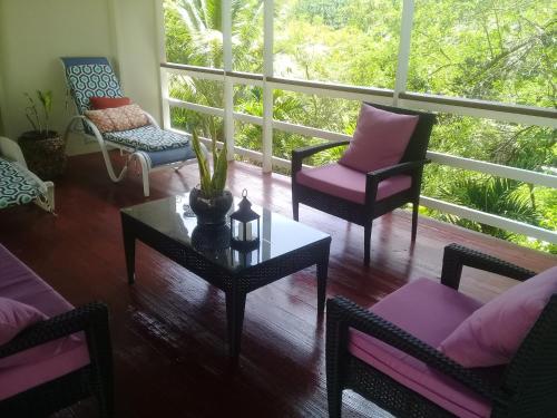 Royal Escape - 1 in Anse La Raye