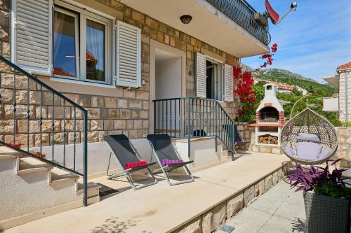 Apartment Aqua Dream - Private Jacuzzi, Wood BBQ , Terrace , Ground floor