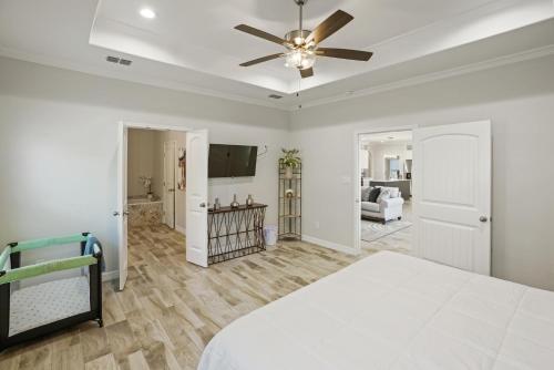 Stunning Retreat: 4B+GameRM, 2K-3QBeds,Pool Table in Rockport, USA