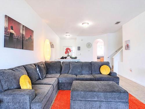 GREAT VALUE! Old Kent Lake Home - views 3/3 in Kissimmee, USA