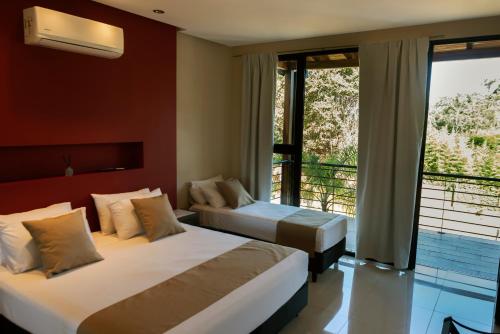 Standard Triple Room image 8