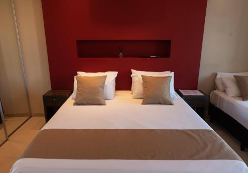 Standard Triple Room image 7