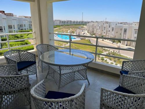 Modernly Furnished 3 bedroom Penthouse In Amwaj North Coast