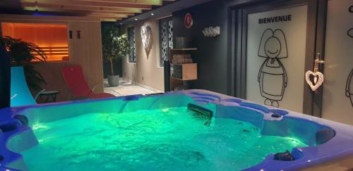 La Griffe à Foin, Kaysersberg - Maison de 300 m Jacuzzi et Sauna privatif gîte à louer Sigolsheim