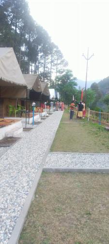 Apkārtne, DJSR Resort in Syanachatti