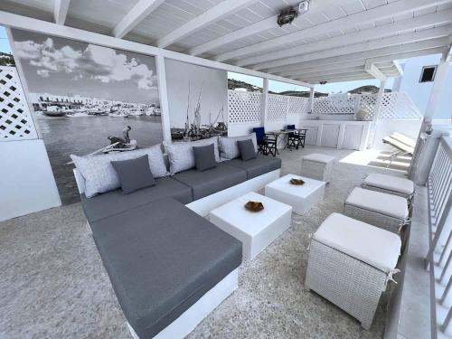 Facilities, Blue Dolphin Antiparos Villas and Suites in Antiparos