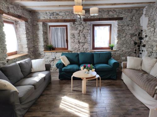 Casa di Volce - 1801 Stone House, Tolmin