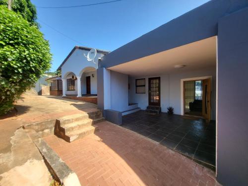 Exterior view, Generosa of the North in Durban North