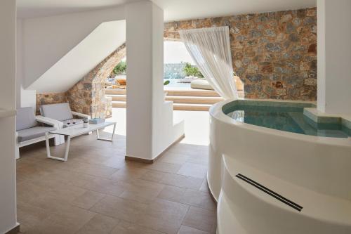 Superior Suite with Private Outdoor Hot Tub