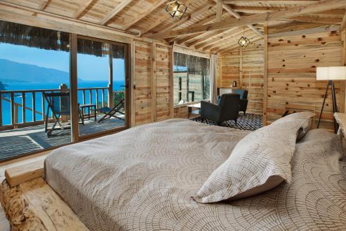 Double Room with Balcony and Sea View