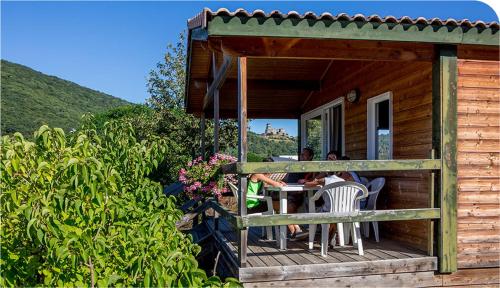 Camping Onlycamp Pierre & Sources - Hotel - Volvic