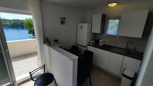 مطبخ, Apartment Iva&Andro in Kolocep