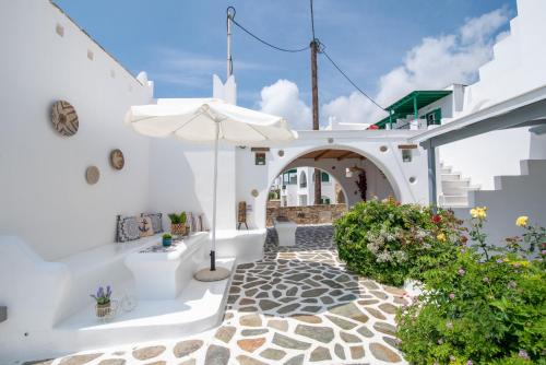 Keti Kapri in Naxos Island